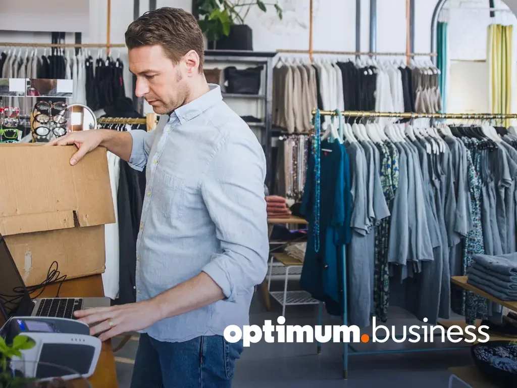 Business Owner using Optimum Secure Internet Plus for his business