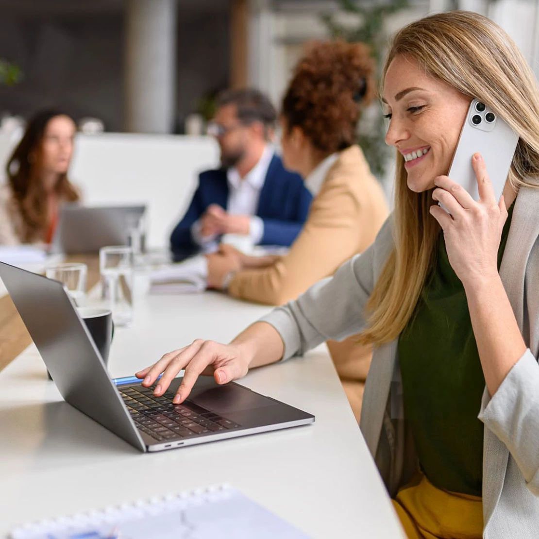 Man working with Optimum Enterprise Internet