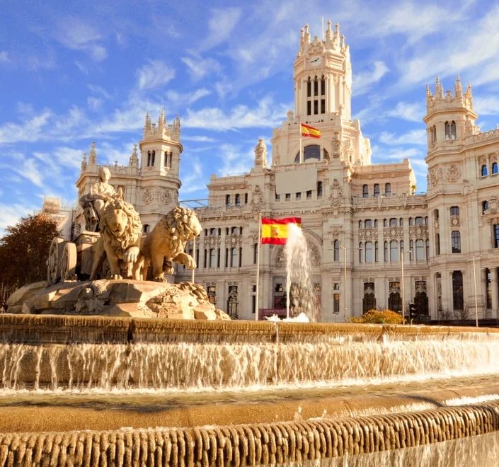 Fountain and building in Madrid, Spain