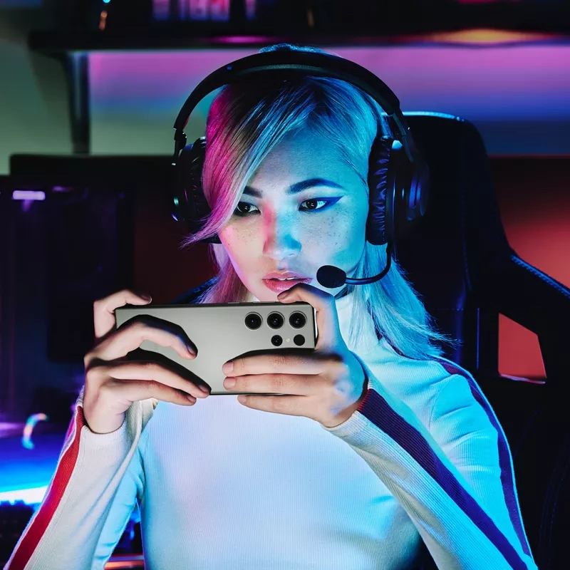 Woman using Samsung Galaxy S23 Ultra